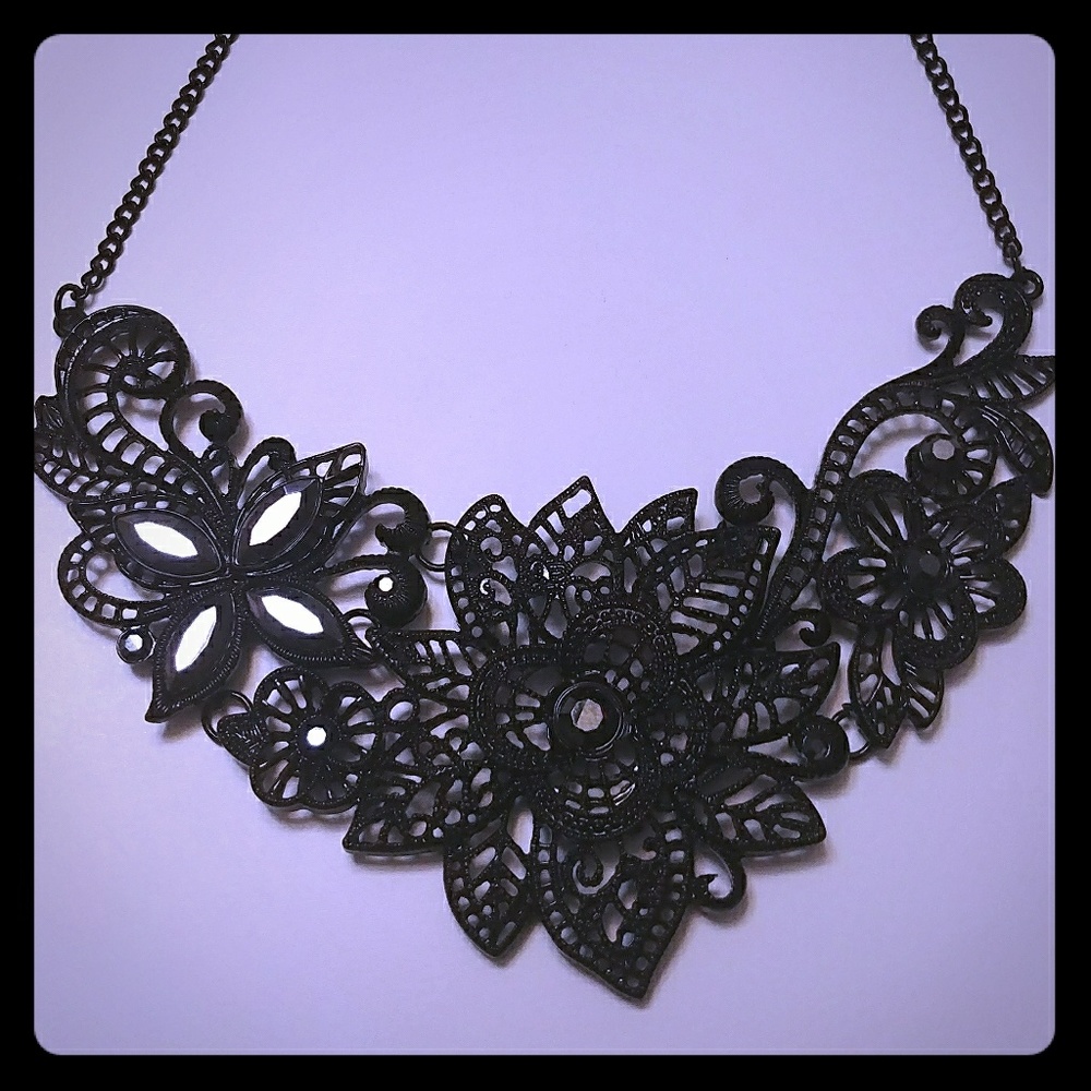 Black Flower Necklace