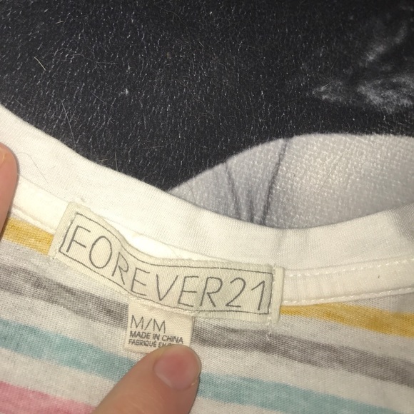 ❌SOLD❌ Forever 21 crop top - Picture 3 of 3