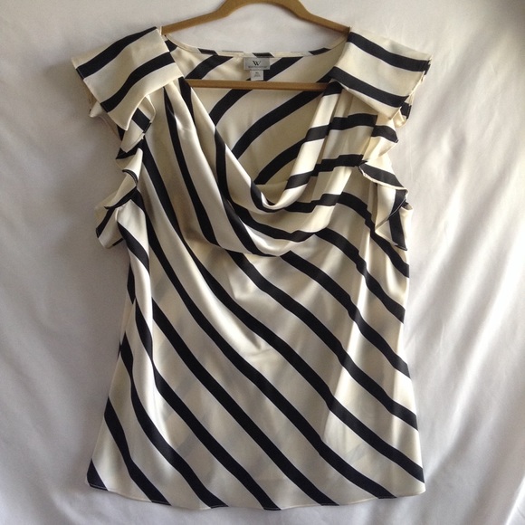 Worthington Tops - ✨SALE!✨ Worthington XL Flutter Sleeve Blouse