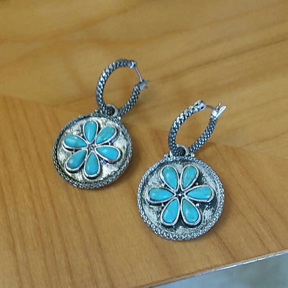 Authentic Lucky Brand earrings