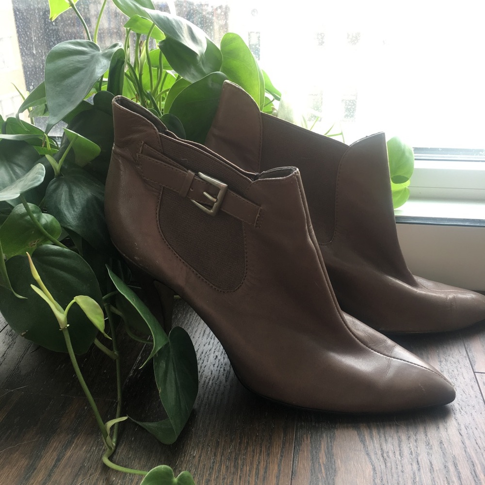 Nine West Taupe Booties