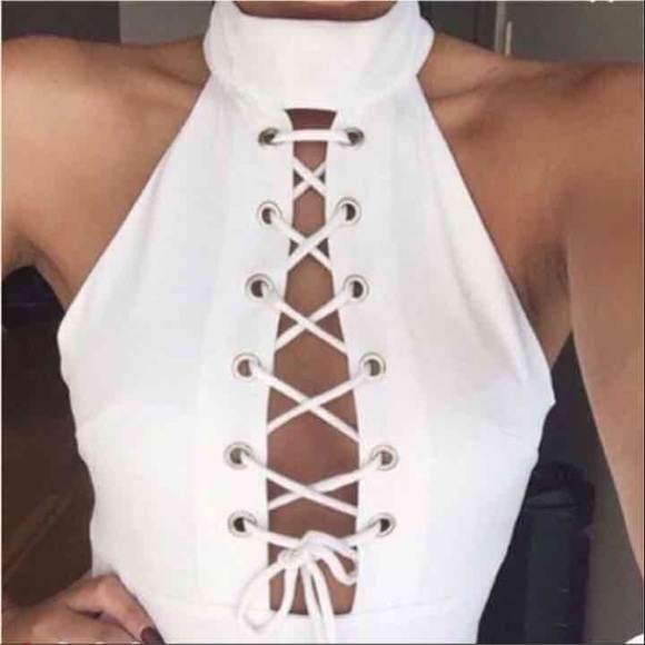 Crop Halter top - Picture 6 of 8