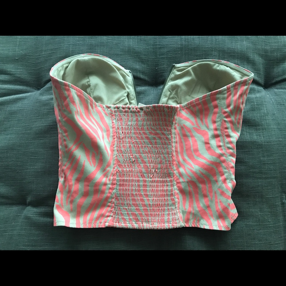 NWOT CORSET TOP - Picture 2 of 3
