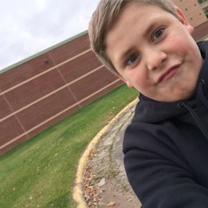 Meet your Posher, Hunter