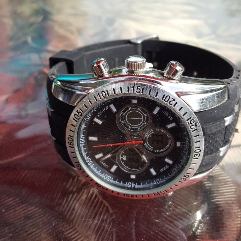 Accutime watch