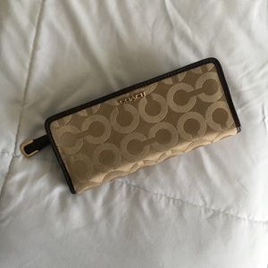 Coach wallet