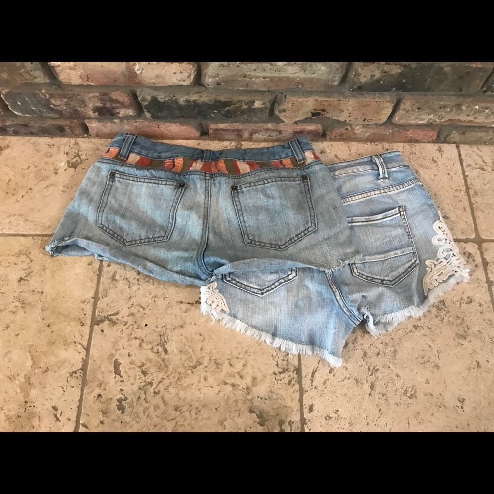 SHORTS BUNDLE - Picture 2 of 6