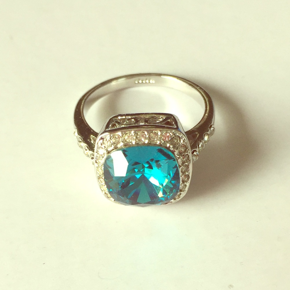 Sterling silver topaz ring