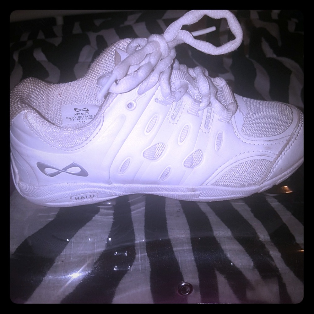 Nfinity Halo Defiance Cheer Shoes