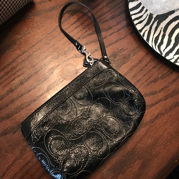 Coach - Picture 2 of 5