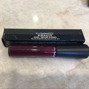 Limited edition Mac mineralized glass