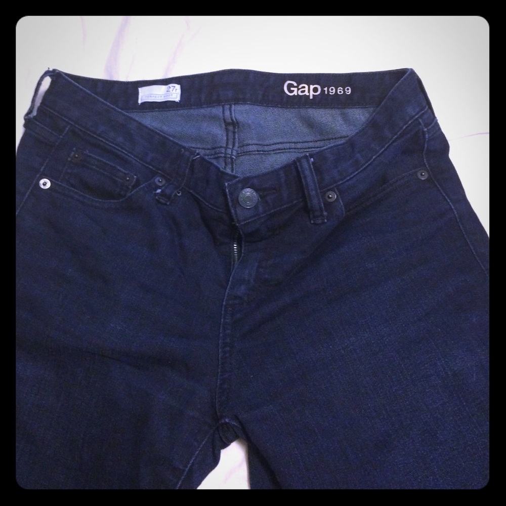 GAP jeans. Perfect boot cut. Navy denim