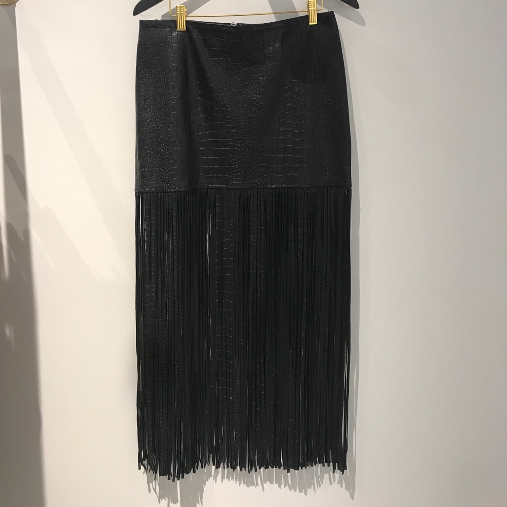 THE PERFEXT BLACK CROC FRINGE SKIRT