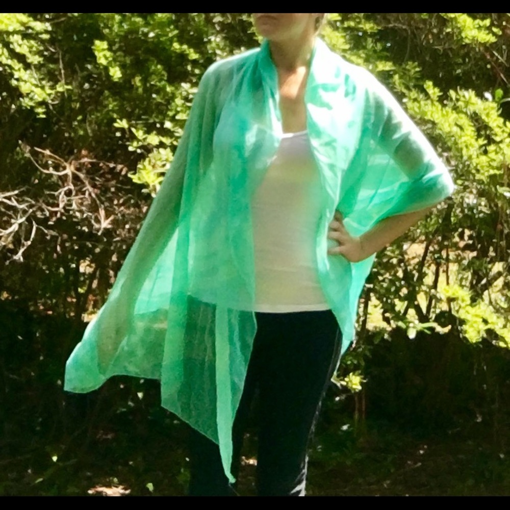 Turquoise print veond scarf/ sarong