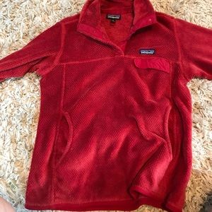 red patagonia fleece!