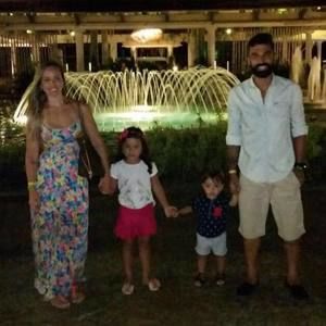 Meet your Posher, Larissa