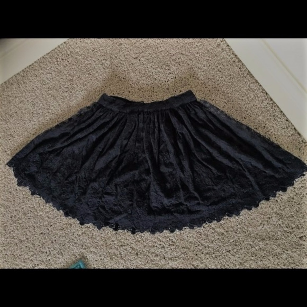 $ SALE $ Pleated Lace skirt