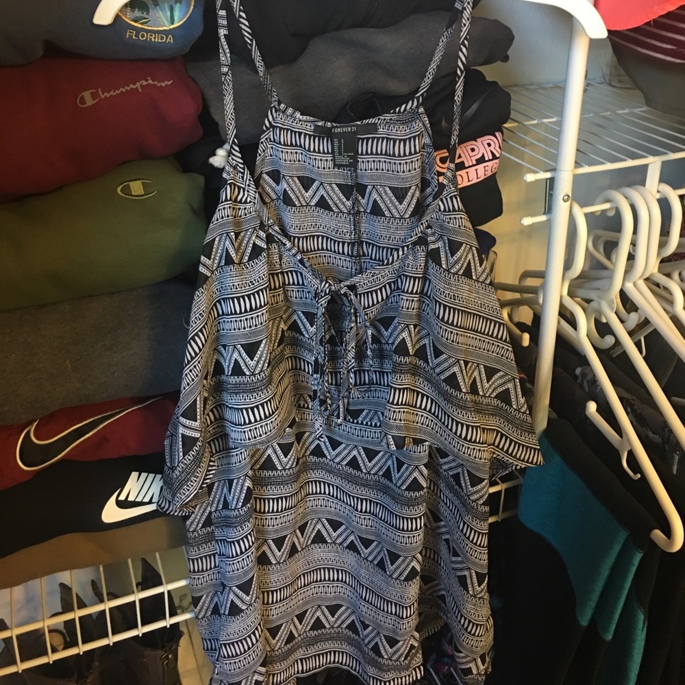 forever 21 light flowy tank top!