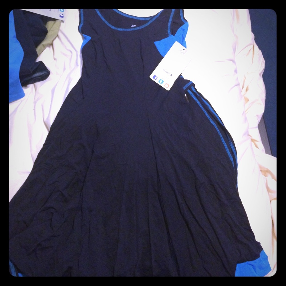 Body up dress tie waist. Light fabric.