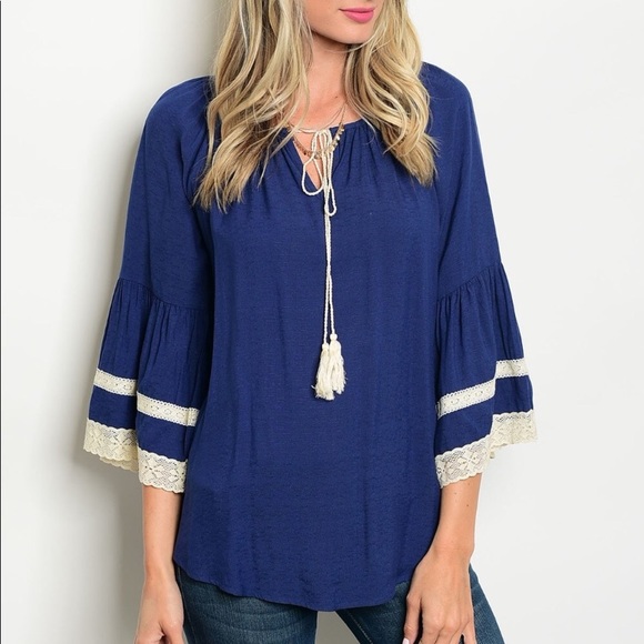 Gorgeous top!! - Picture 2 of 3