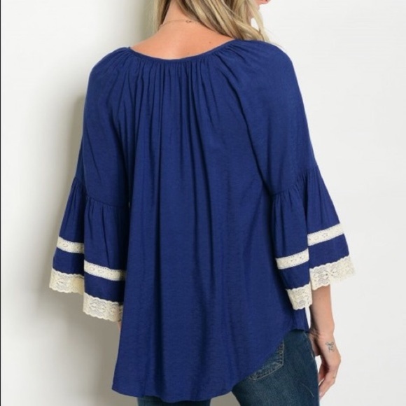 Gorgeous top!! - Picture 3 of 3