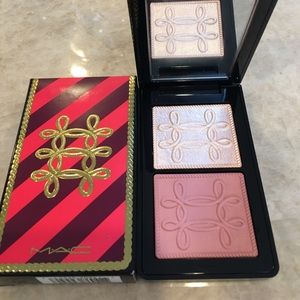 Limited edition nutcracker sweet face compact