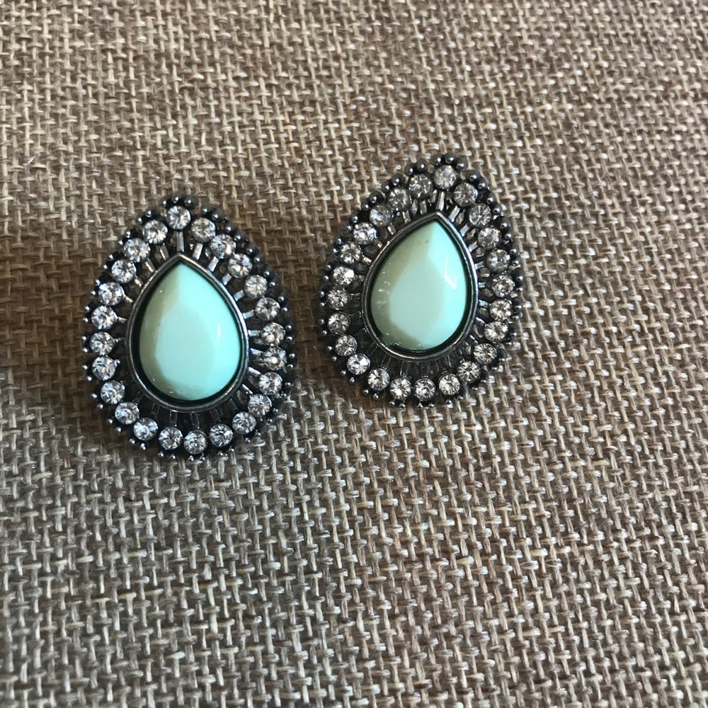 Teal teardrop earring