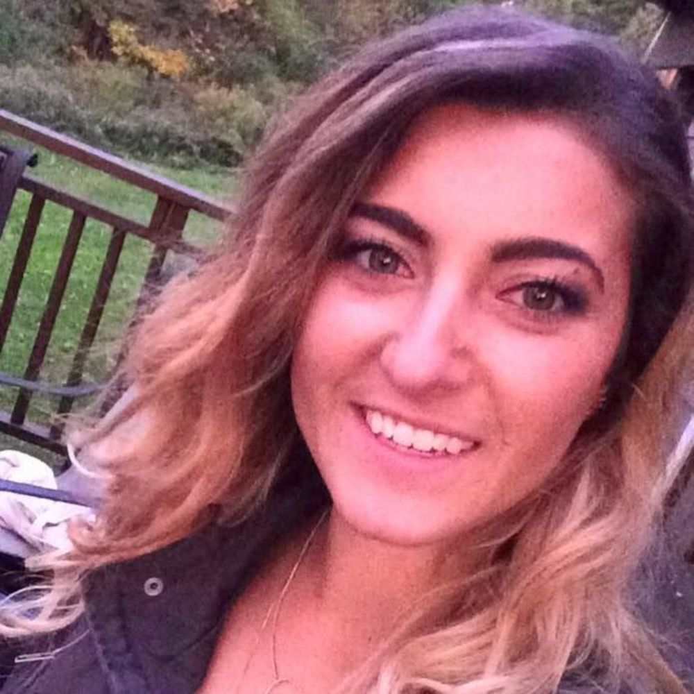 Meet your Posher, Olivia