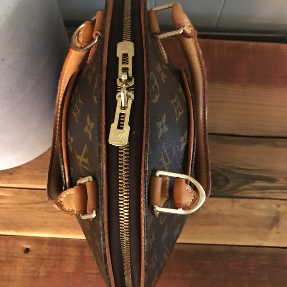 ‼️SOLD ‼️Louis Vuitton Ellipse PM - Picture 3 of 8