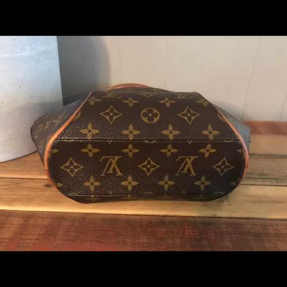 ‼️SOLD ‼️Louis Vuitton Ellipse PM - Picture 5 of 8