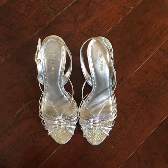 Pumps - Picture 3 of 7