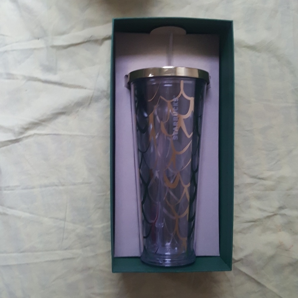 Starbuck cup