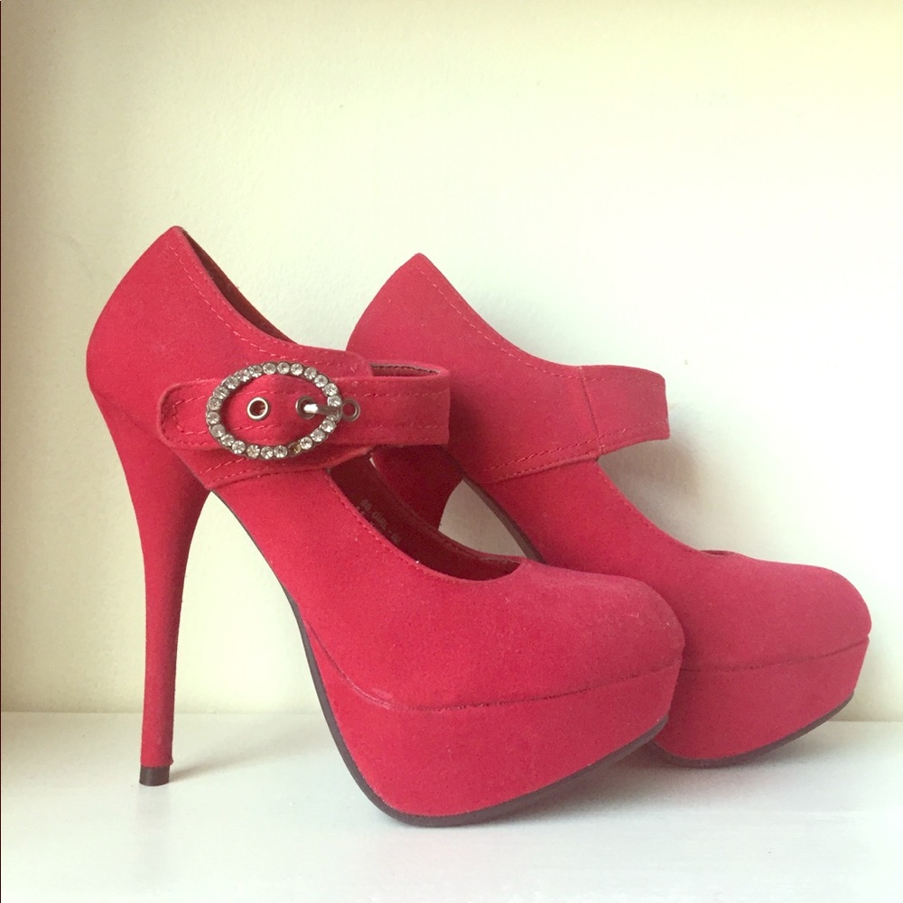 Red Platform Pump