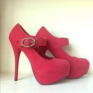 Red Platform Pump