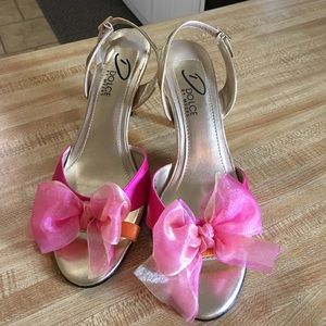 Dainty dress up sandals