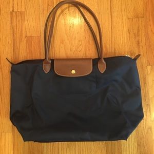 Navy Longchamp bag
