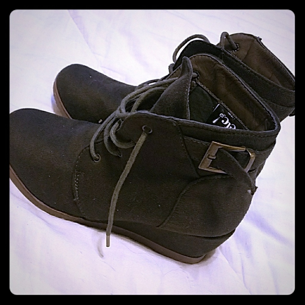 Wedges /Boots