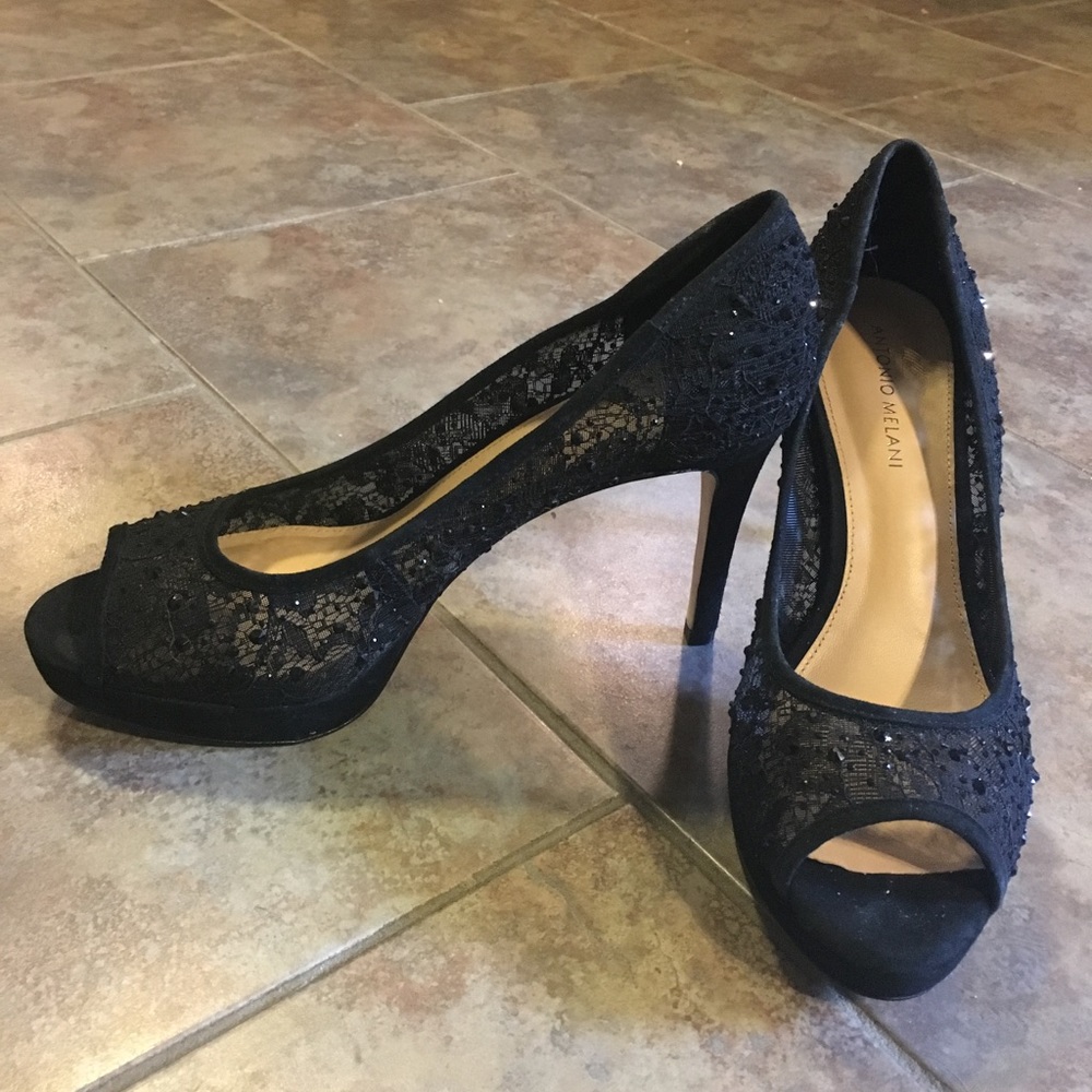Black evening pumps