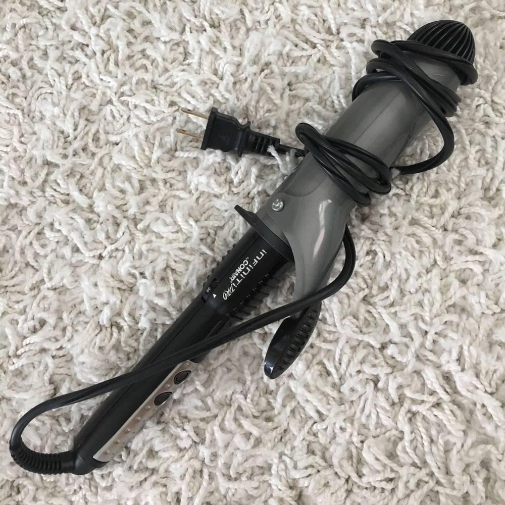 CONAIR 1.5in CURLING IRON