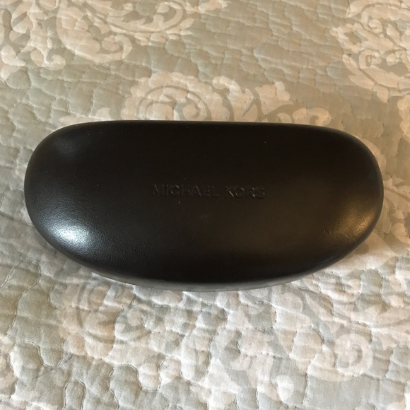 Michael Kors Sunglasses w/Case& Cleaning Cloth main image 5