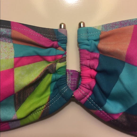 Bandeau Bikini Set - Picture 3 of 4