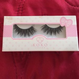 Koko lashes in the style Goddess. Never used