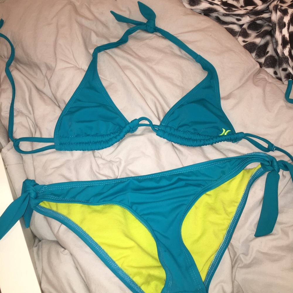 Hurley bikini (reposh)