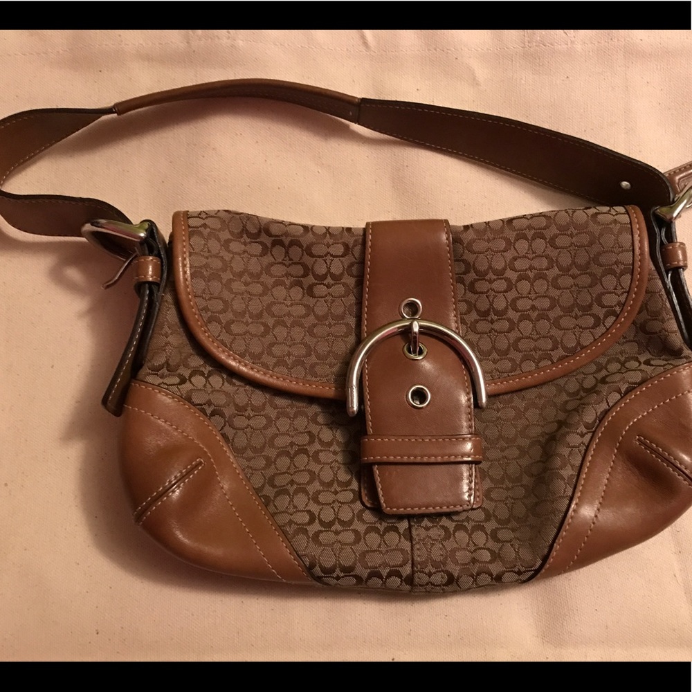 AUTHENTIC Coach Pocket book and wallet