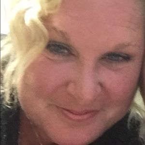 Meet your Posher, Alisa