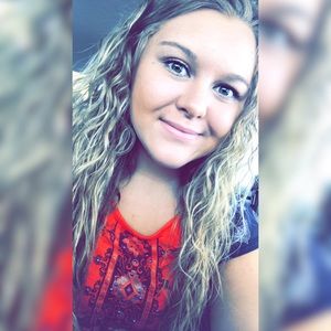 Meet your Posher, Michaela