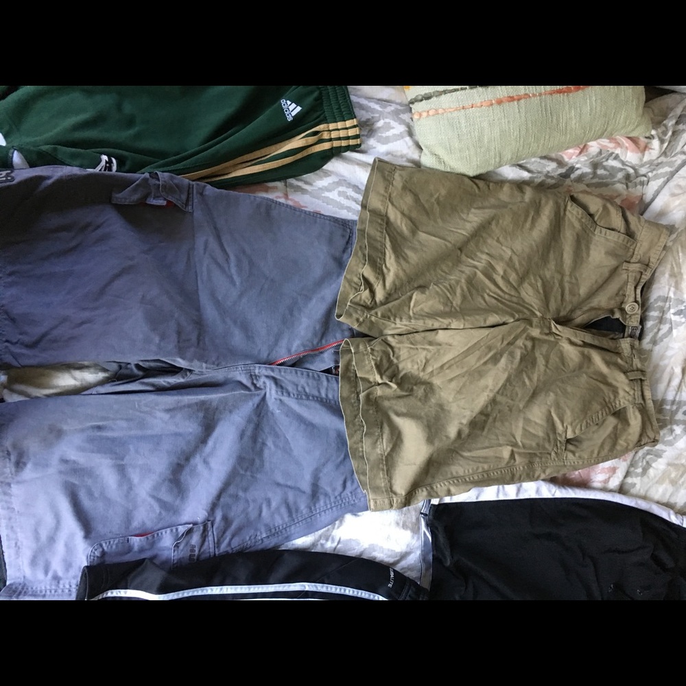 Men's cargo shorts
