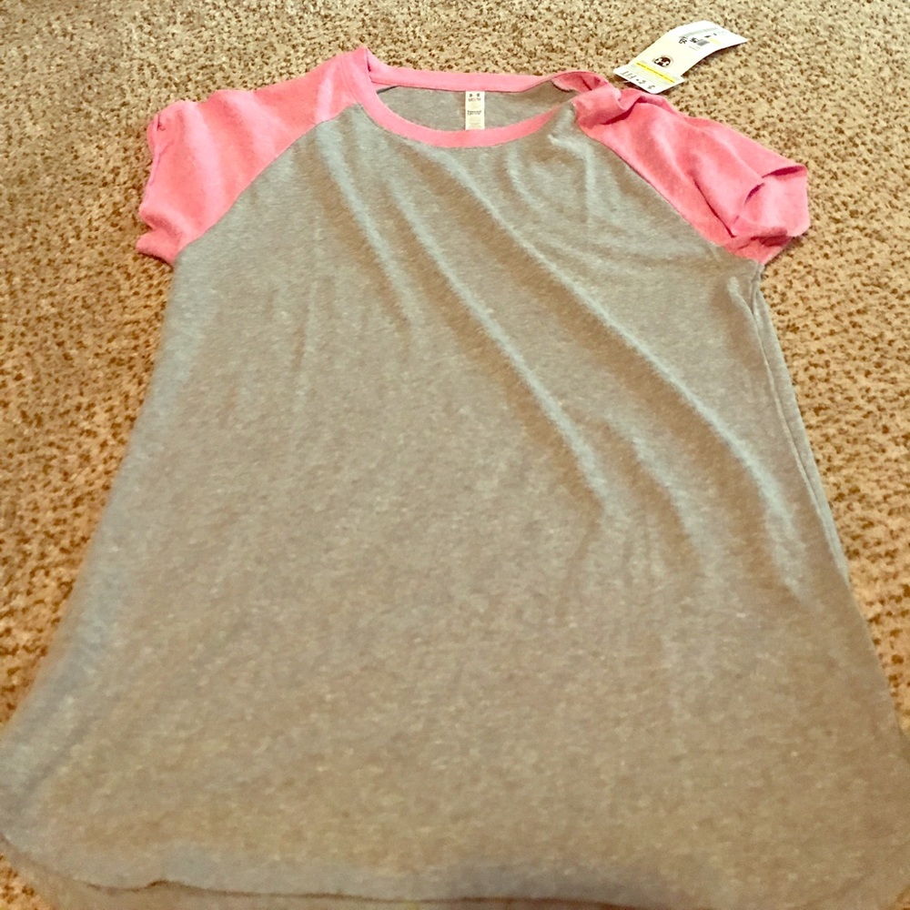 New with tag Under Armour Tee