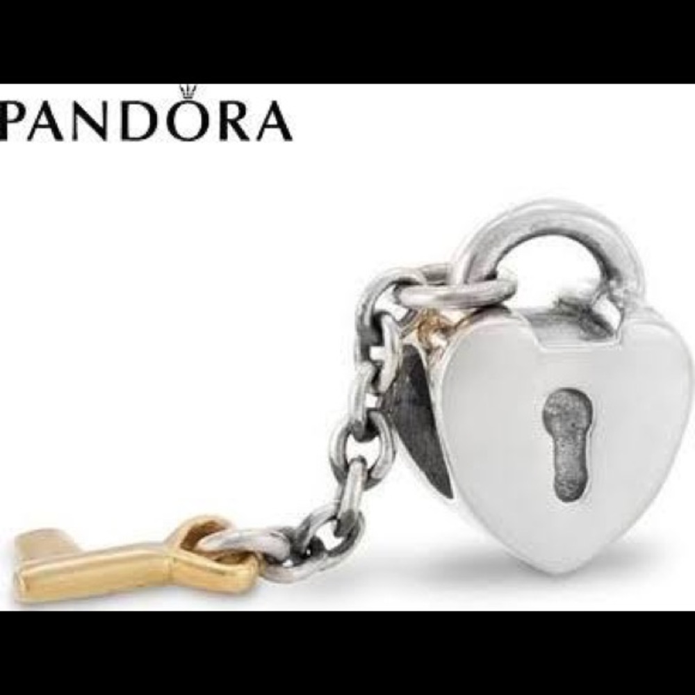 Pandora Key To My Heart Charm ❗️OFFERS WELCOMED❗️