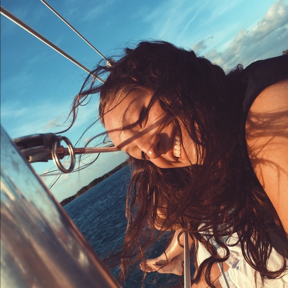 Meet your Posher, Sarah - Picture 1 of 1